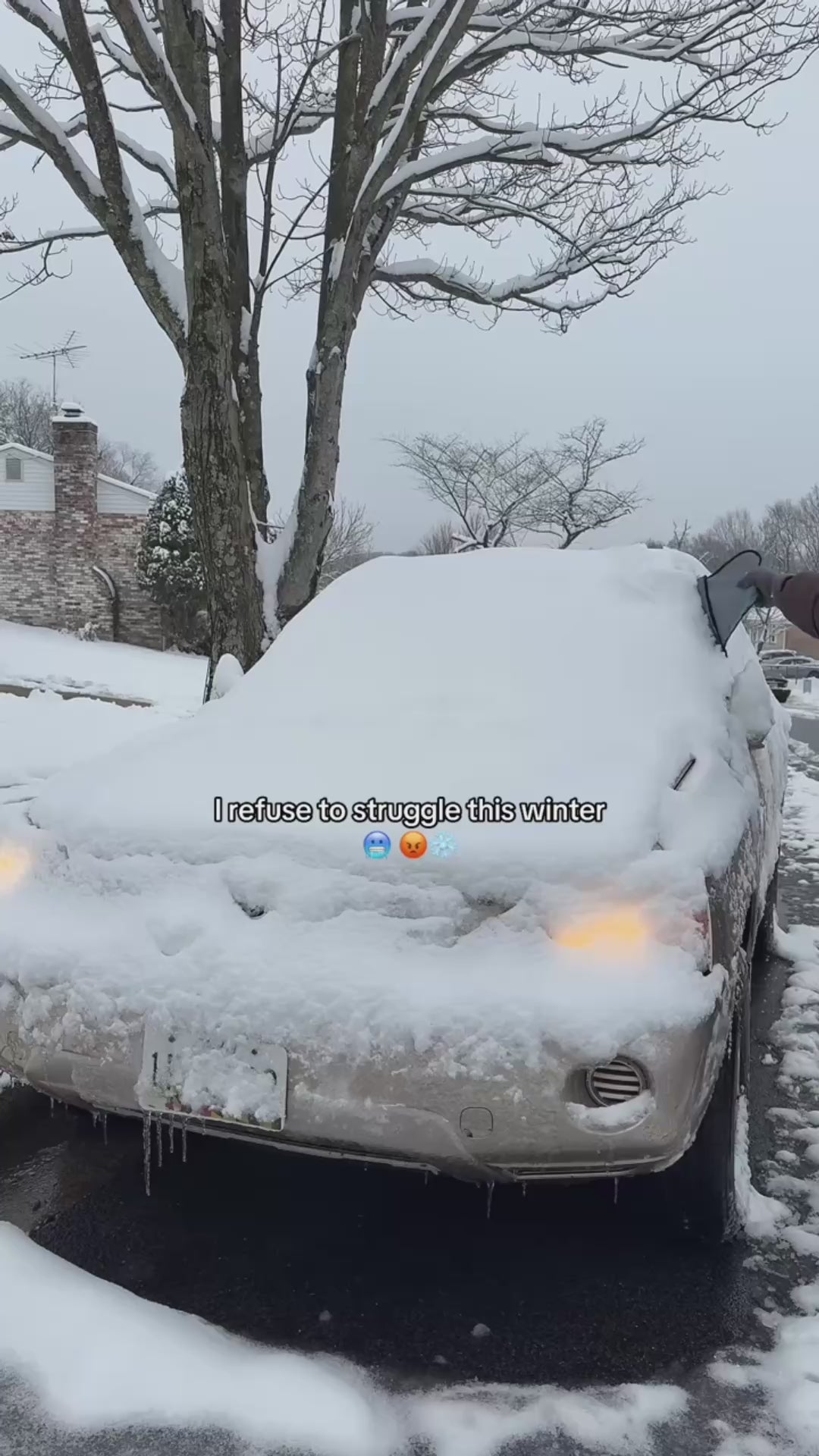 ClearView™ Anti-Theft Magnetic Windshield Cover video