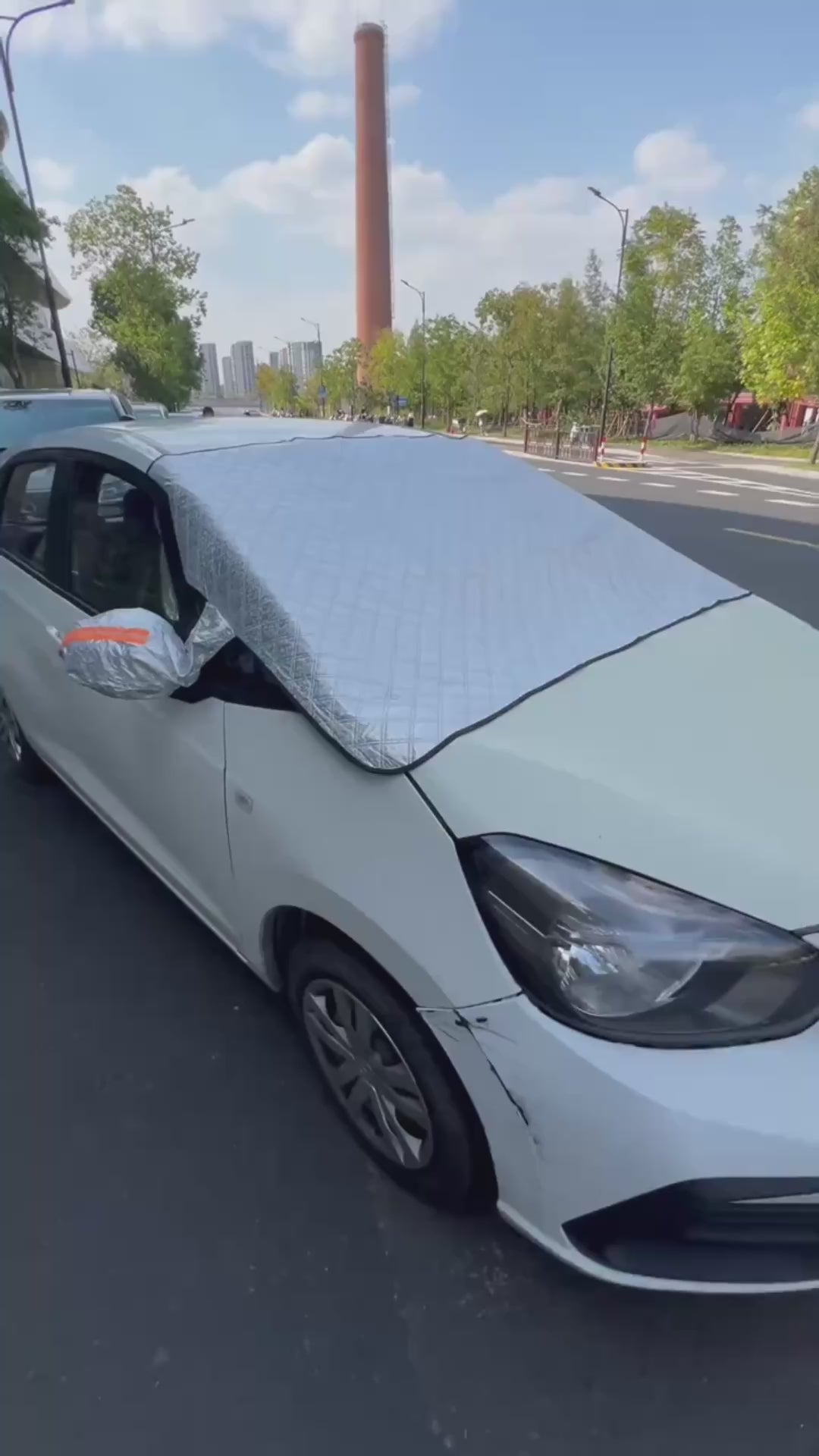 ClearView™ Anti-Theft Magnetic Windshield Cover video